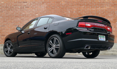 A three-quarter rear view of the 2013 Dodge Charger R/T AWD