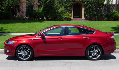 A side view of the 2013 Ford Fusion Titanium AWD