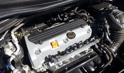 The 2.4-liter inline-4 of the 2014 Honda CR-V EX-L AWD