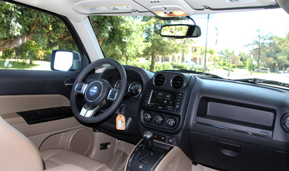The interior of the 2014 Jeep Patriot Limited 4x4