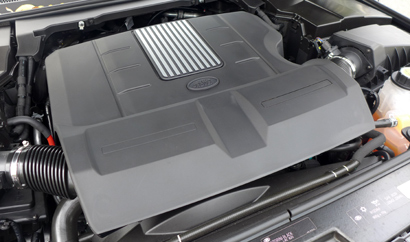 The 3.0-liter V6 of the 2014 Land Rover LR4