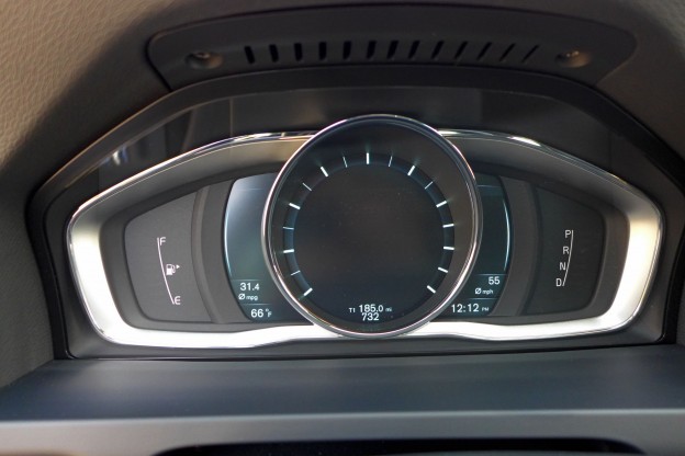 2015 Volvo V60 Instrument Panel