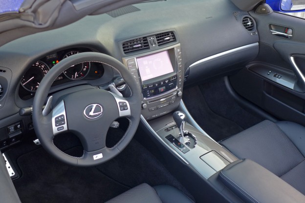 Lexus IS350 C Interior