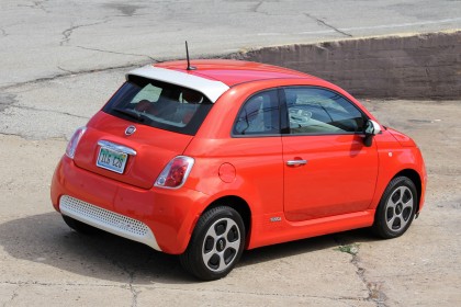 Fiat 500e top right view