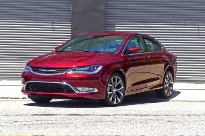 2015 Chrysler 200C Front Three Quarter View