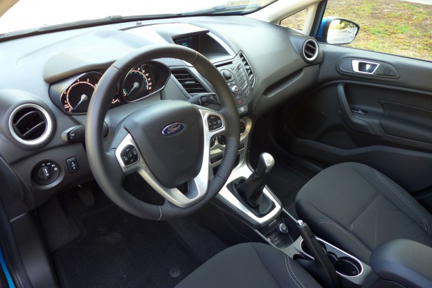 2014 Fiesta dash