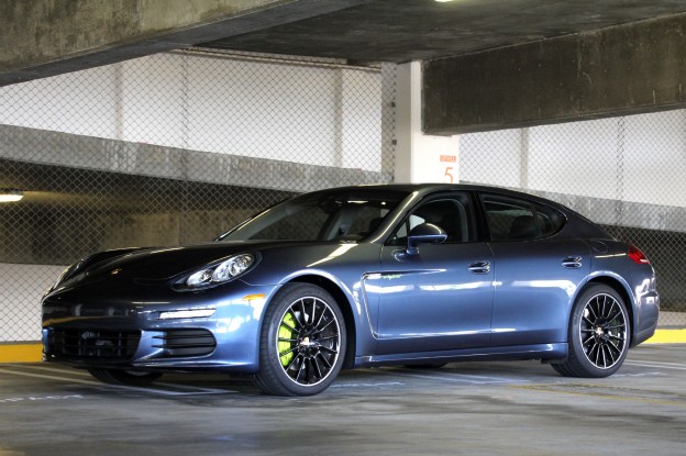 2015 Panamera S E-Hybrid Front Left Three Quarter