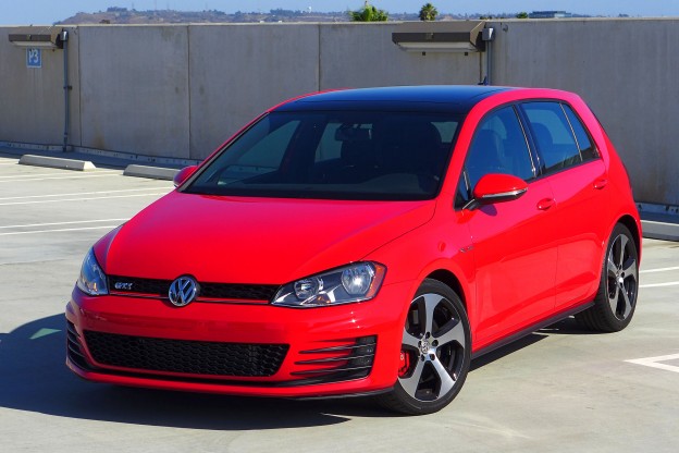 2015 Volkswagen GTI three-quarter front view