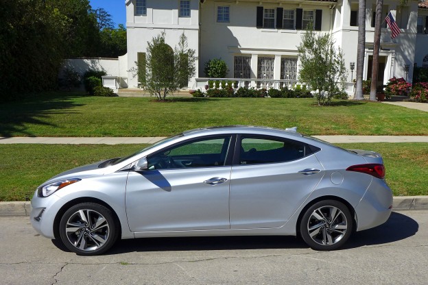 2015 Hyundai Elantra side view