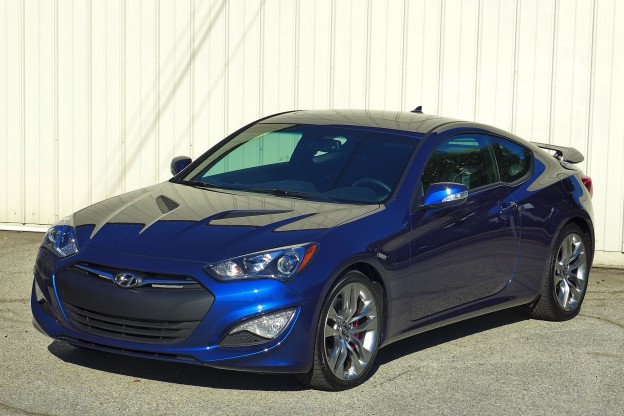 2015 Hyundai Genesis Coupe 3.8 top three quarter view