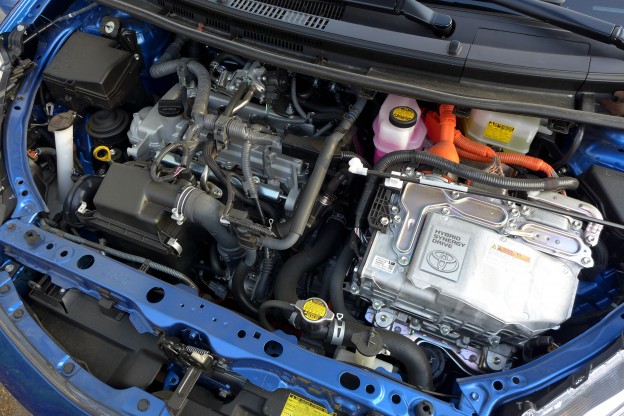 2015 Toyota Prius c Motor