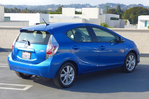 2015 Toyota Prius c top rear three-quarter