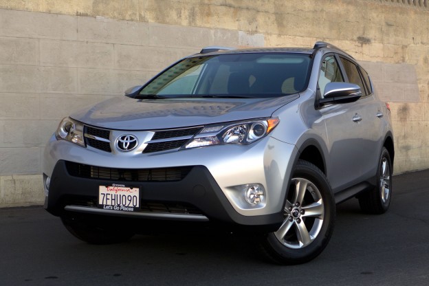 2015 RAV4 front three quarter view