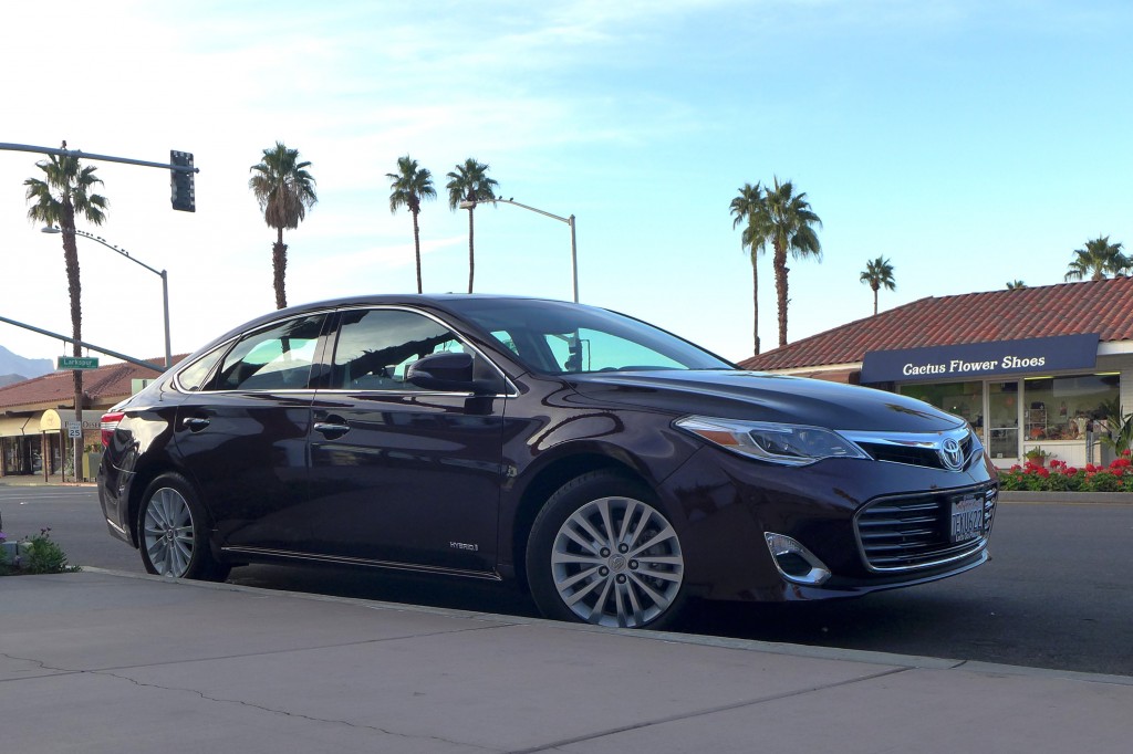 2015 Toyota Avalon Hybrid right front