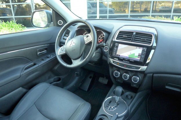 Mitsubishi Outlander Interior