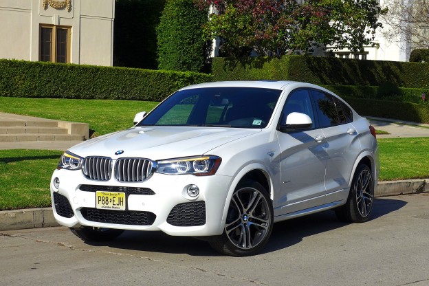 2015 BMW X4 front three quarter