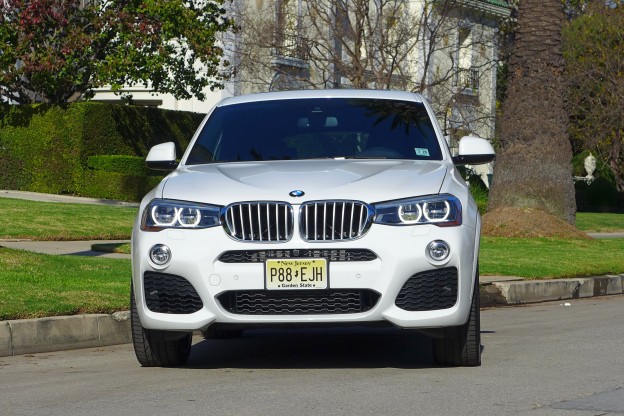 2015 BMW X4 front view