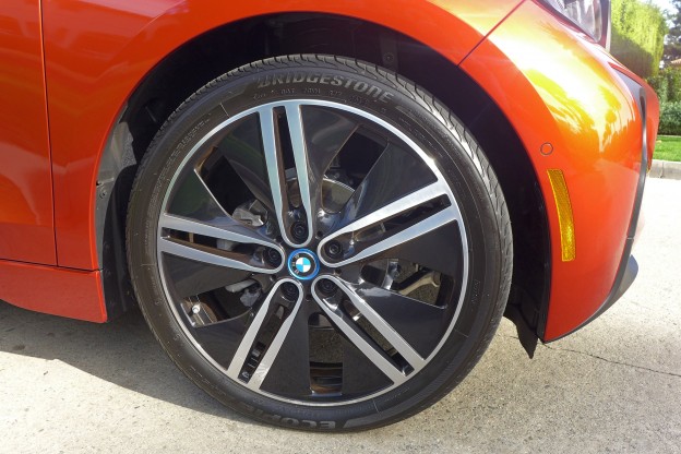 2015 BMW i3 wheel