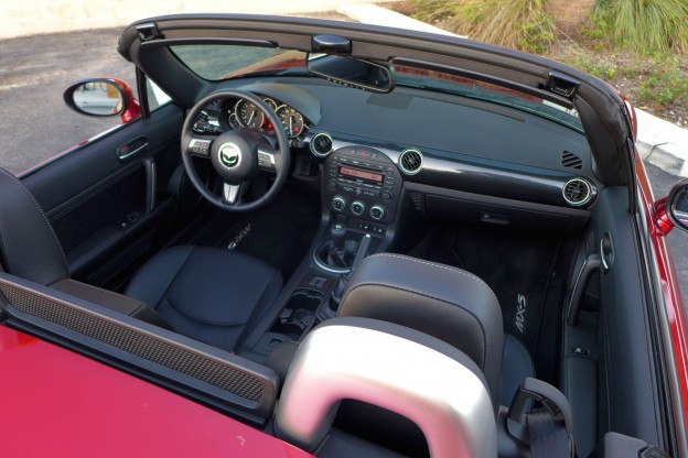 2015 mazda mx 5 miata interior