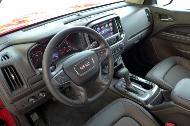 2015 Canyon dash