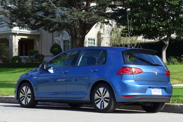 2015 e-Golf rear three quarter view