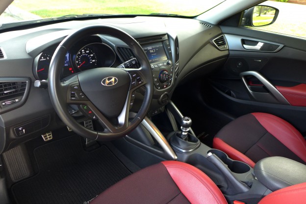Hyundai Veloster R-Spec dashboard