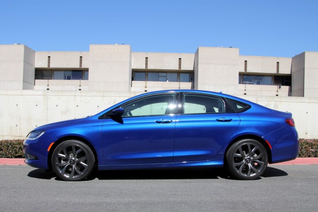 Chrysler 200S side view