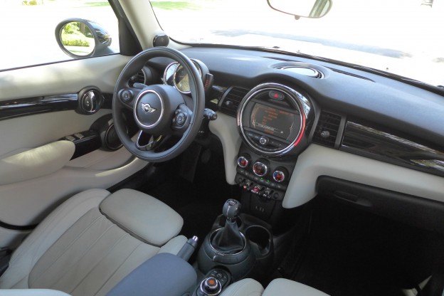 2015 Mini Cooper S Dash