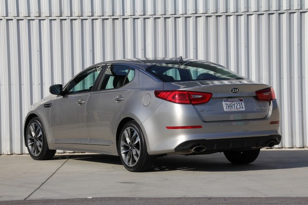 2015 Optima rear quarter