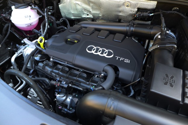 Audi Q3 Engine View