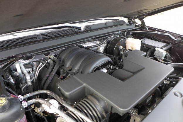 The 420-horsepower V8 engine of the 2016 GMC Yukon XL Denali 4WD