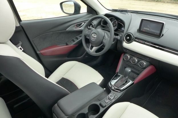 2016 Mazda CX-3 dash