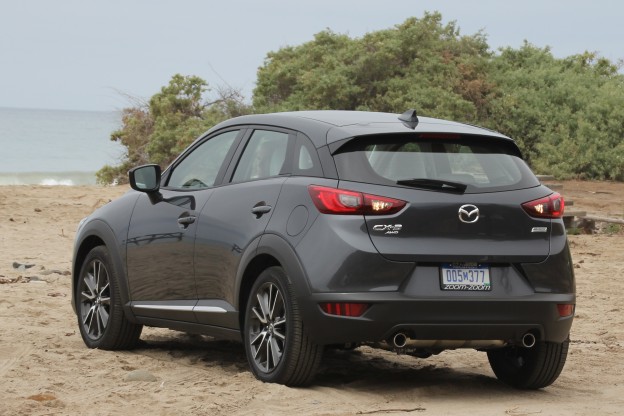 2016 Mazda CX-3 rear quarter