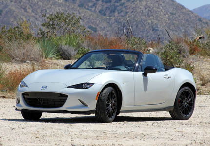 A three-quarter front view of the 2016 Mazda MX-5 Miata