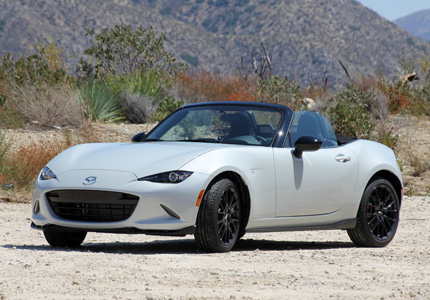 A three-quarter front view of the 2016 Mazda MX-5 Miata