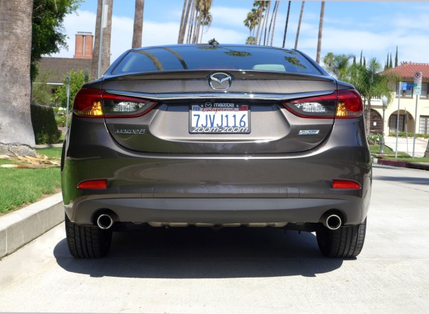 A rear view of the 2016 Mazda6 i Grand Touring