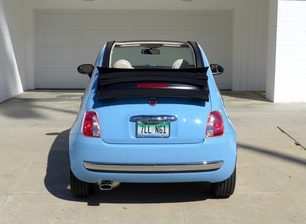 Rear view of the 2015 Fiat 500C 1957 Edition