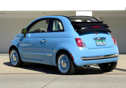 Three-quarter rear view of the 2015 Fiat 500C 1957 Edition