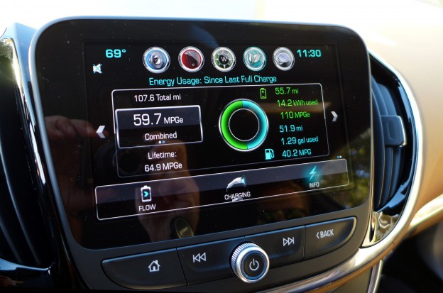 The 2016 Chevrolet Volt Premier comes equipped with a MyLink radio 8" screen